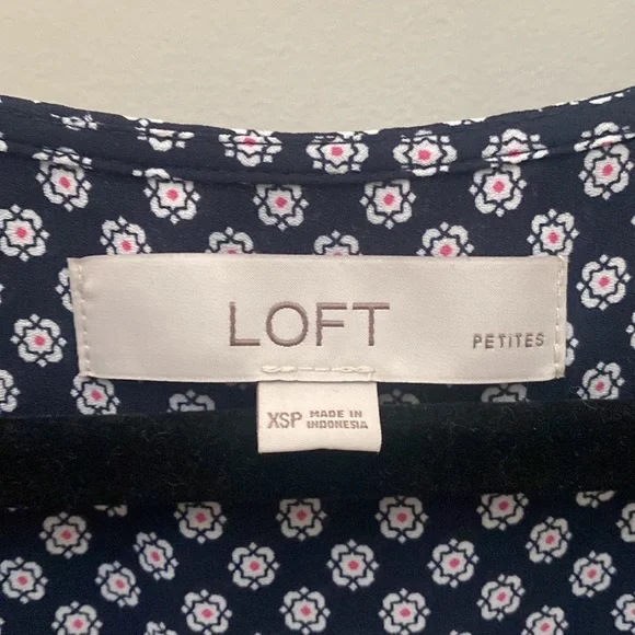 EUC Loft petite sleeveless top - Picture 4 of 12